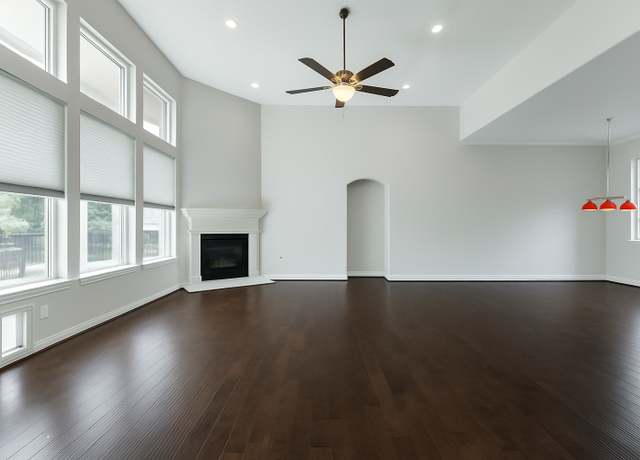 Property at 11 Floral Hills Ln, Fulshear, TX 77441, 3 beds, 3 baths