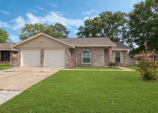 Property at 4206 Oak Shadows Dr, Houston, TX 77091, 3 beds, 1.5 baths