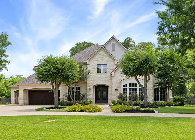 Property at 11 Bees Creek Ct, Missouri City, TX 77459, 4 beds, 5 baths