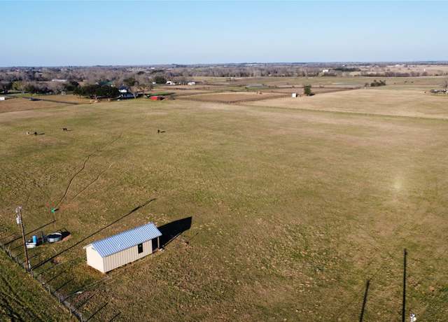 Property at 44416 Whit Loggins Rd, Hempstead, TX 77445