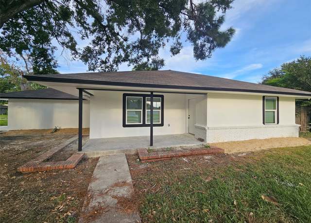 Property at 5403 Meadow Creek Ln, Houston, TX 77017, 3 beds, 2 baths