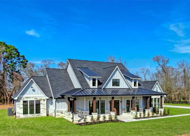 Property at 24860 Two Rivers Rd, Montgomery, TX 77316, 5 beds, 4.5 baths