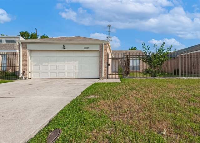 Property at 13207 Robinglen Dr, Houston, TX 77083, 3 beds, 3 baths