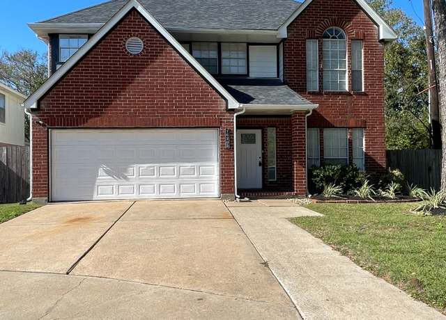 Property at 16302 Flint Run Way, Sugar Land, TX 77498, 3 beds, 2.5 baths