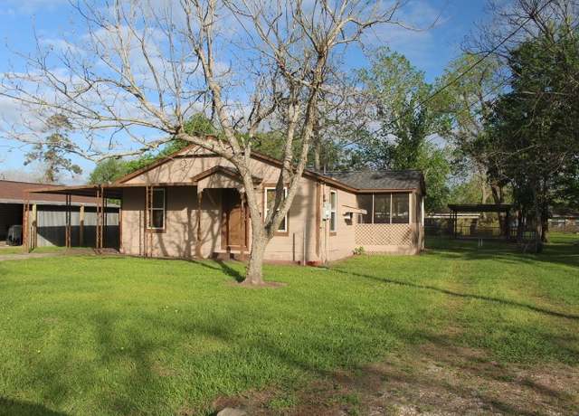 Property at 707 Alice St, Sweeny, TX 77480, 2 beds, 2 baths