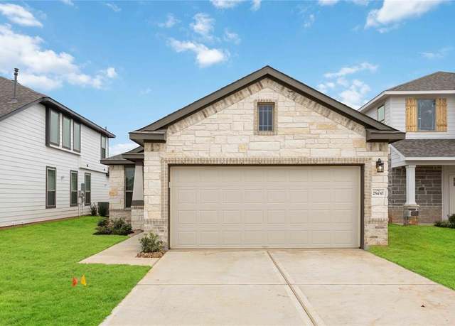 Property at 11752 Whirlaway Dr, Willis, TX 77318, 4 beds, 2 baths