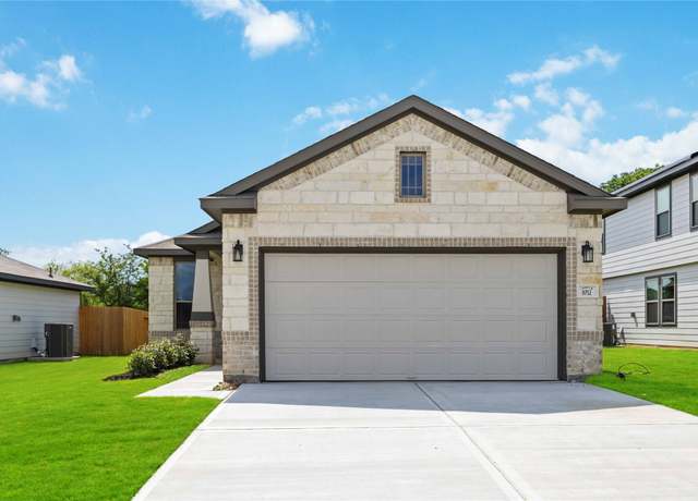 Property at 11752 Whirlaway Dr, Willis, TX 77318, 4 beds, 2 baths