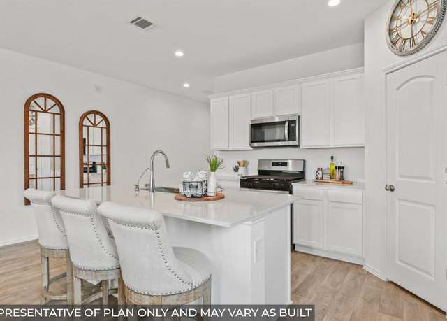 Property at 701 Canadian Trl, Dayton, TX 77535, 5 beds, 3 baths