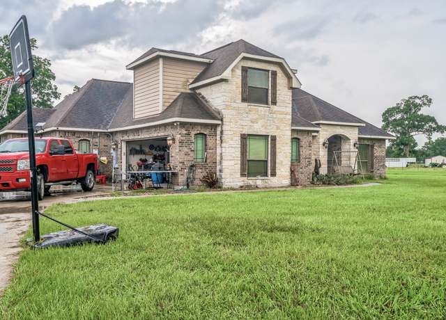 Property at 1010 County Road 2094, Liberty, TX 77575, 5 beds, 3.5 baths
