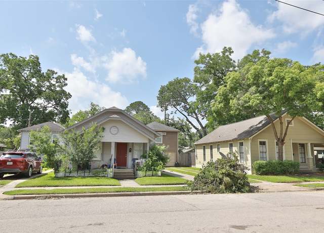 Property at 926 W Gardner St, Houston, TX 77009, 10 beds, 4 baths