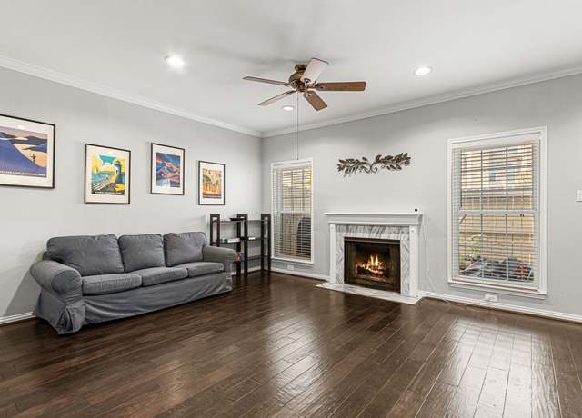 Property at 8081 El Mundo St #8081, Houston, TX 77054, 2 beds, 2.5 baths