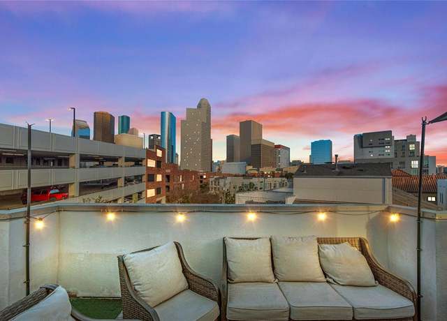 Property at 104 Pierce St, Houston, TX 77002, 3 beds, 3.5 baths