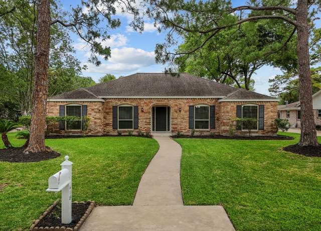 Property at 618 Forest Lake Dr, Seabrook, TX 77586, 4 beds, 2 baths