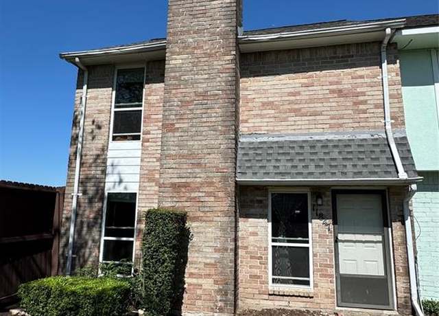 Property at 11847 Algonquin Dr, Houston, TX 77089, 3 beds, 2.5 baths
