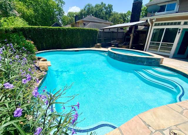 Property at 14118 Locke Ln, Houston, TX 77077, 4 beds, 2.5 baths