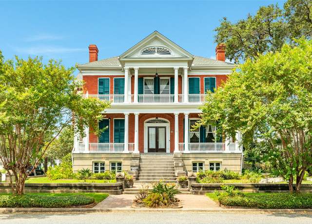 Property at 1428 Ball, Galveston, TX 77550, 5 beds, 3.5 baths