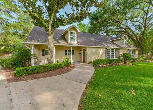 Property at 311 S Belknap St, Sugar Land, TX 77478, 4 beds, 3.5 baths