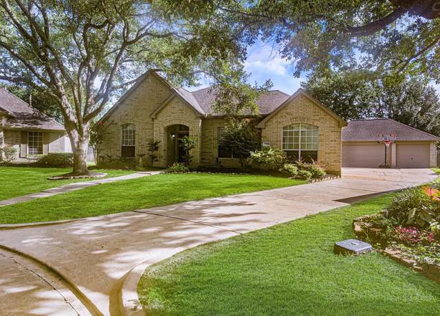 Property at 11702 Park Cedar Ct, Tomball, TX 77377, 4 beds, 2 baths