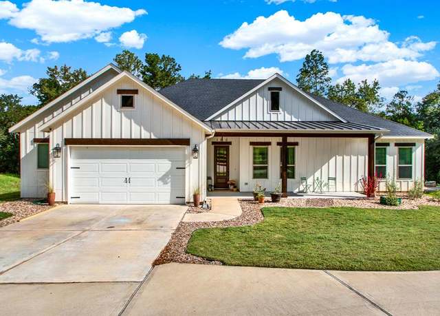 Property at 6114 E Bluff Ct, Magnolia, TX 77354, 3 beds, 3 baths