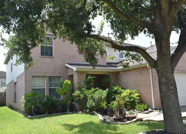 Property at 11315 Granite Rock Ln, Tomball, TX 77375, 5 beds, 2.5 baths