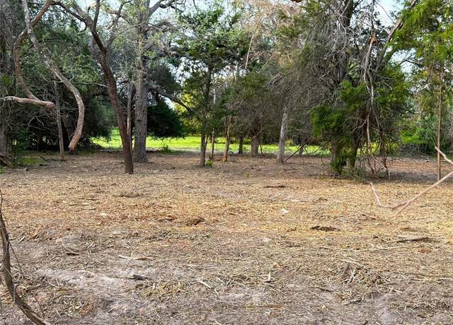 Property at 1089 E County Road 415, Lexington, TX 78947