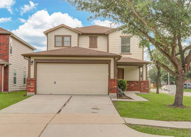 Property at 7255 Liberty Mesa Ln, Houston, TX 77049, 3 beds, 2.5 baths