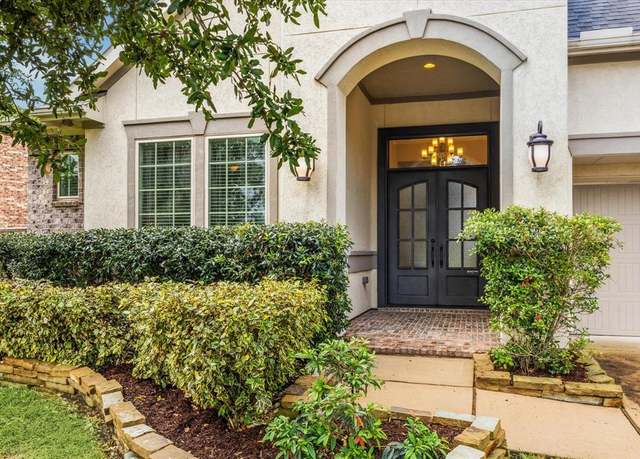 Property at 8207 Mesquite Hill Ln, Richmond, TX 77469, 4 beds, 4.5 baths