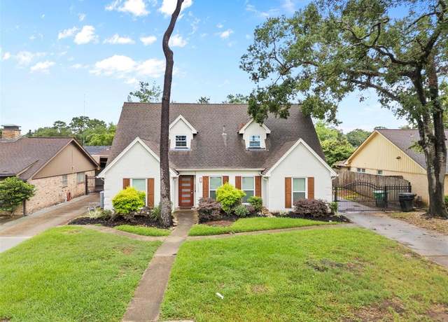 Property at 1139 Lehman St, Houston, TX 77018, 4 beds, 2.5 baths