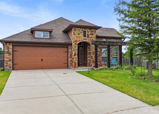 Property at 307 Brocks Ln, Montgomery, TX 77356, 4 beds, 2 baths