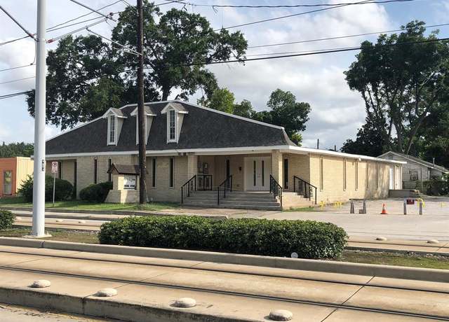 Property at 3911 Fulton St, Houston, TX 77009, 3 baths
