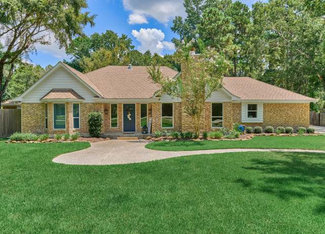 Property at 8 Wind River Ct, Conroe, TX 77384, 4 beds, 3.5 baths
