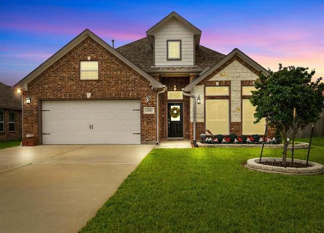 Property at 106 Comal Dr, Baytown, TX 77523, 3 beds, 2 baths