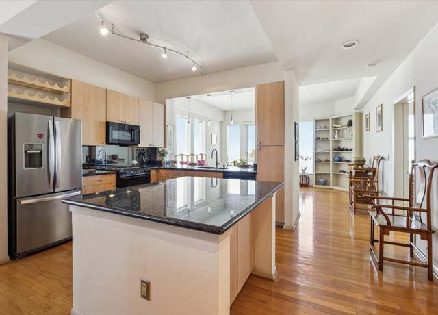 Property at 3505 Sage Rd #902, Houston, TX 77056, 2 beds, 2 baths