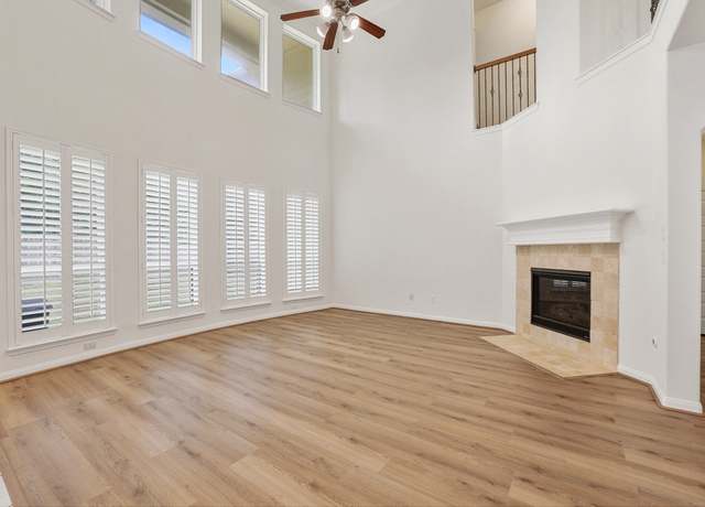 Property at 5422 Belle Manor Ln, Sugar Land, TX 77479, 4 beds, 3.5 baths