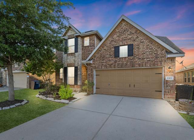 Property at 8315 Egret Bay Cir, Baytown, TX 77523, 5 beds, 3.5 baths