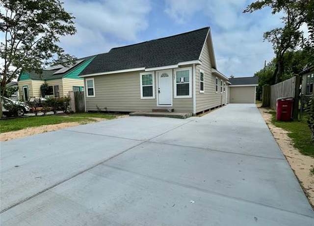 Property at 527 W 4th St, Freeport, TX 77541, 5 beds, 3 baths