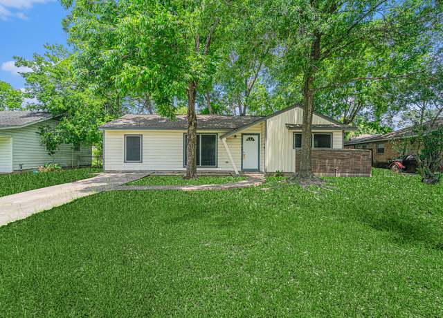 Property at 7433 Yoe St, Houston, TX 77016, 3 beds, 1 bath
