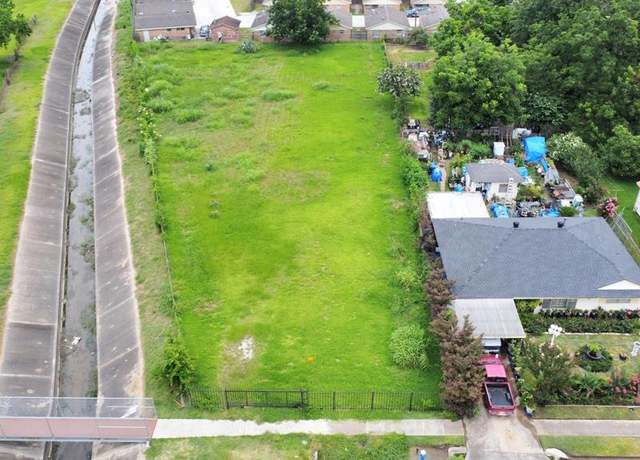 Property at 5521 Marcus St, Houston, TX 77026
