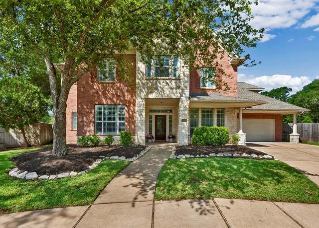 Property at 15935 Lake Loop Dr, Cypress, TX 77433, 4 beds, 4 baths