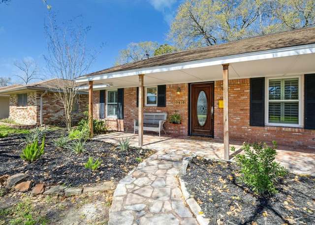 Property at 10418 Brinwood Dr, Houston, TX 77043, 3 beds, 2 baths