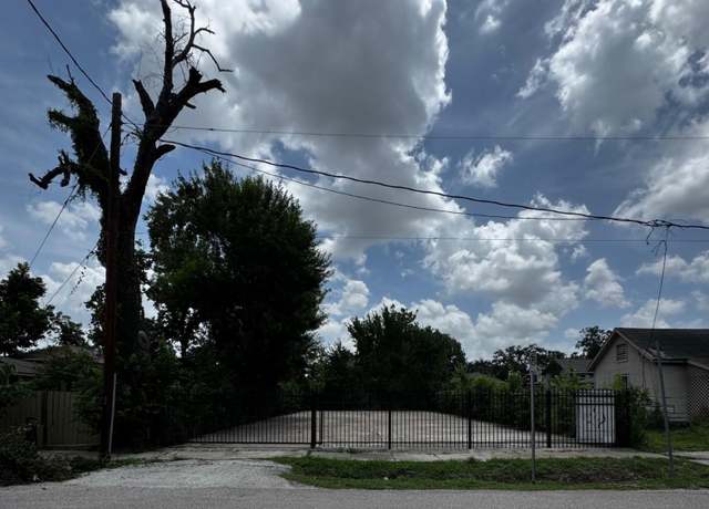 Property at 2114 Terry St, Houston, TX 77009