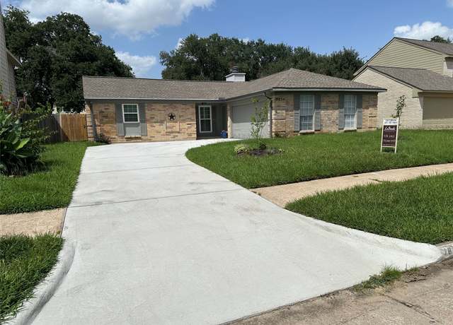 Property at 18034 Garden Manor Dr, Houston, TX 77084, 3 beds, 2 baths