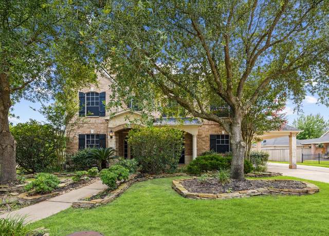 Property at 10311 Pitcataway Dr, Spring, TX 77379, 4 beds, 3.5 baths
