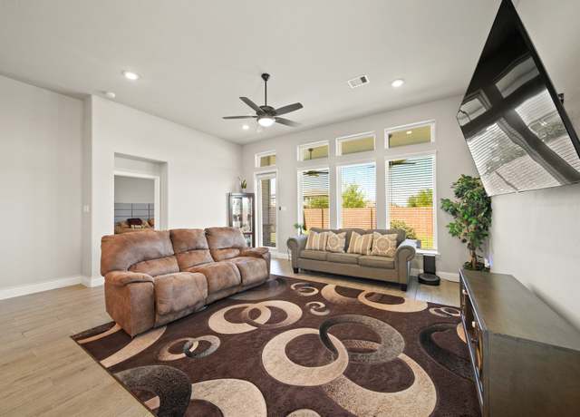 Property at 1735 Harvest Lake Dr, Missouri City, TX 77459, 3 beds, 3 baths