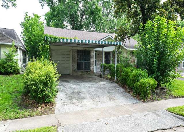 Property at 7613 Parker Rd, Houston, TX 77016, 3 beds, 2 baths