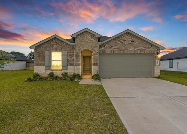 Property at 1147 Buffalograss Trl, Sealy, TX 77474, 4 beds, 2.5 baths