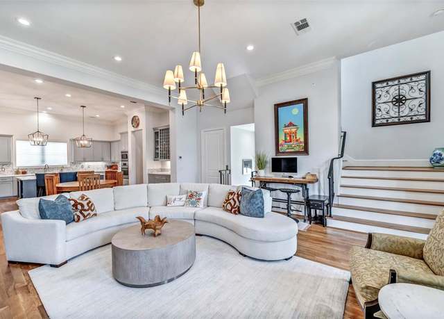 Property at 7119 Janet St, Houston, TX 77055, 3 beds, 3.5 baths