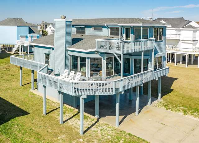 Property at 4223 Ghost Crab Ln, Galveston, TX 77554, 4 beds, 3 baths