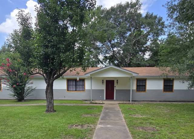 Property at 25 Pine Valley Rd, Cleveland, TX 77328, 3 beds, 2 baths