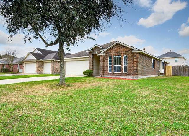 Property at 852 Grassy Knoll Trl, La Marque, TX 77568, 3 beds, 2 baths